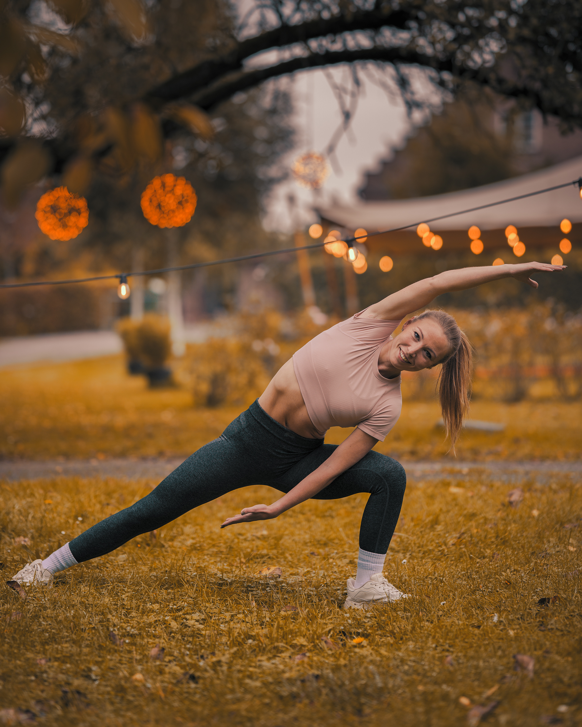 Kimberly – Side Stretch